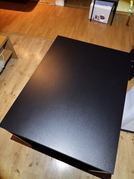 Czarny stół 80*60