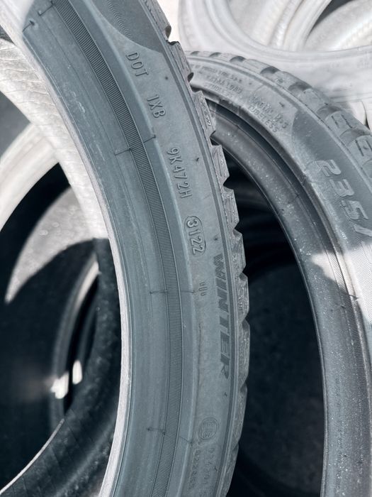 235 35 20 Pirelli Sottozero 3 99% 2022 Шини Зима