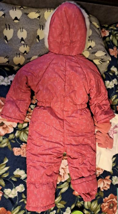 Продам зимний комбинезон, фирмы Bembi, на девочку