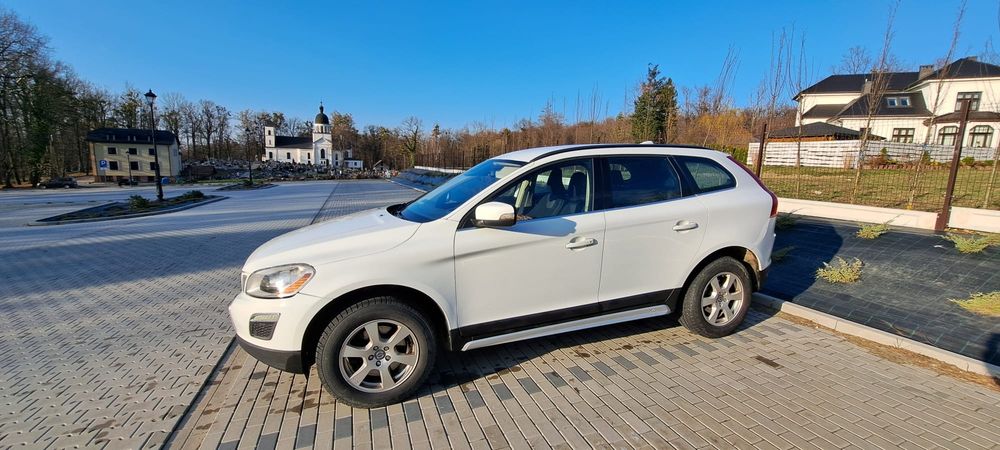 Volvo XC60, D3 163km