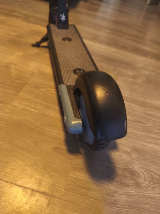 Trotineta elétrica usada