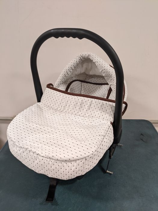 Автолюлька ( автокрісло ) б/в