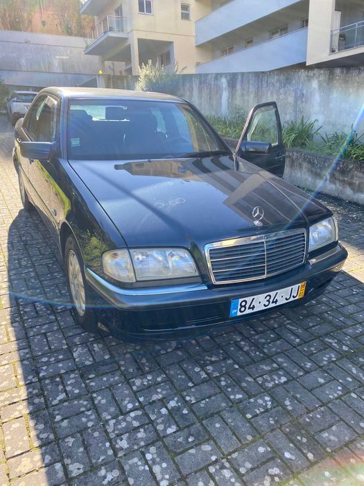 Mercedes C200 elegance poucos kms
