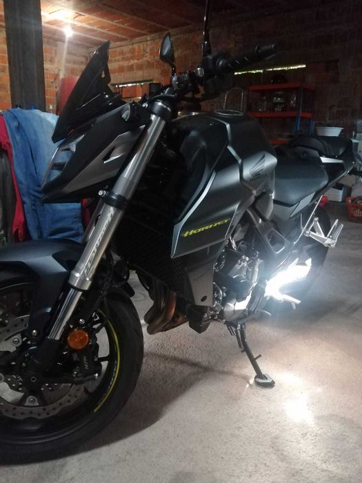 Honda hornet 750