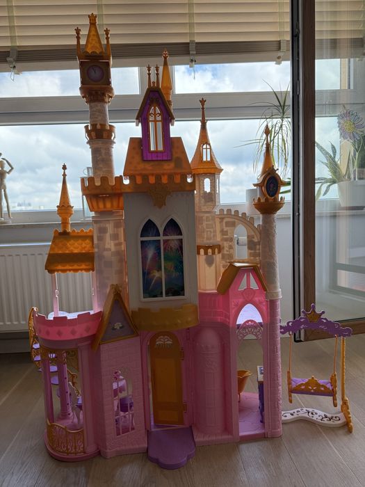 Disney Princess domek dla lalek / zamek
