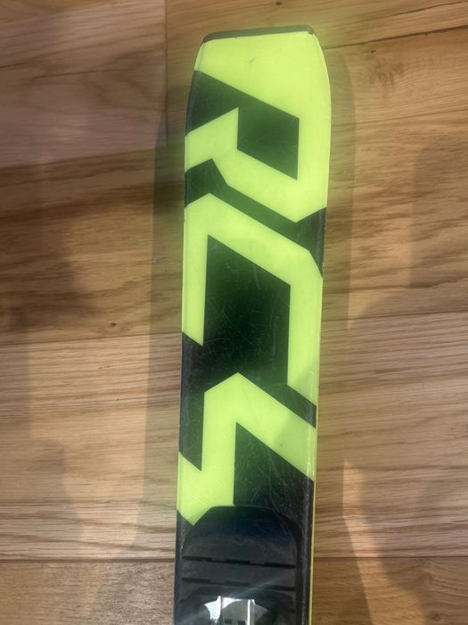 Narty Fischer Speed 140 cm - plus kijki Leki 110 cm