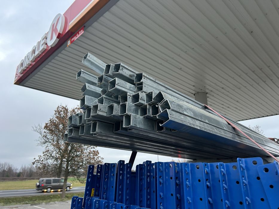 Ceownik ocynkowany półzamknięty 40x40x 2 Faktura