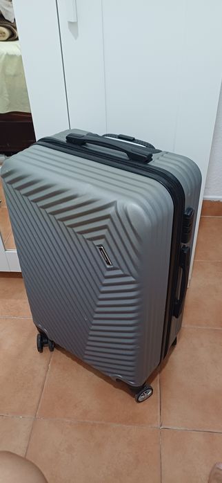 Venda mala semi nova