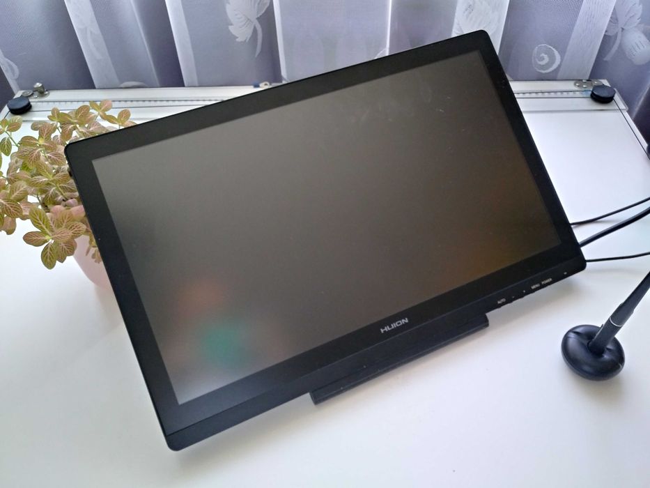 Tablet Huion Kamvas 20 - mało używany w idealnym stanie