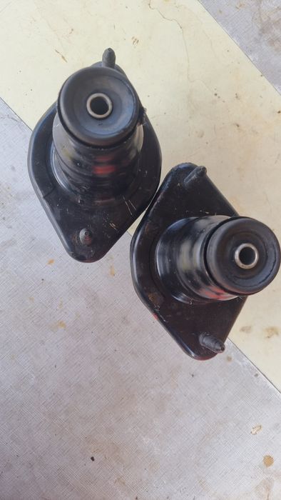 Опори задніх амортизаторів Хонда СРВ 2007-2014