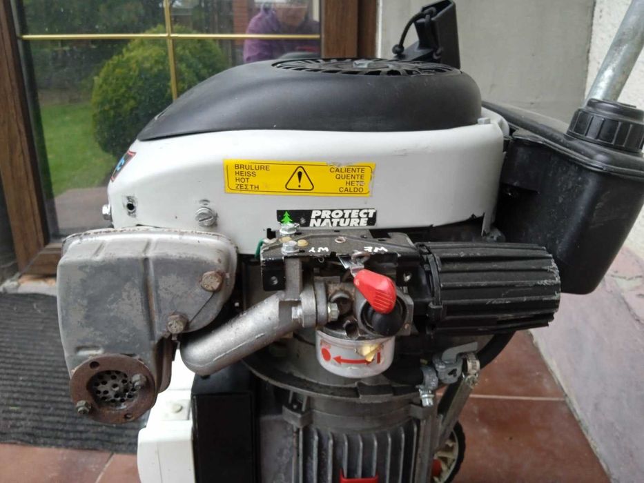 Генератор 2Kw. 220V