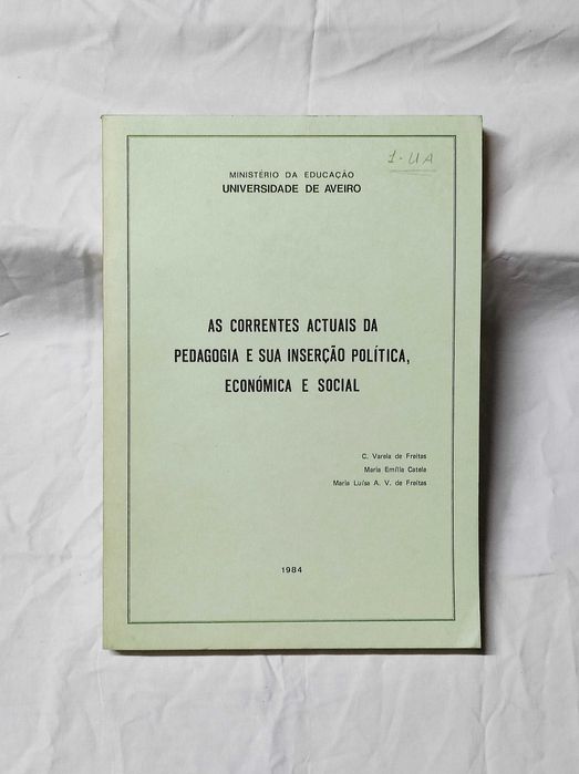 Livros pedagogia complemento formação professores - Univ Aveiro (1984)