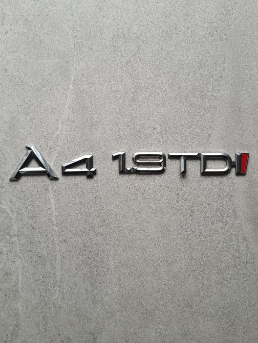 Emblematy na tył A4 B5 1.9 TDI oryginalne