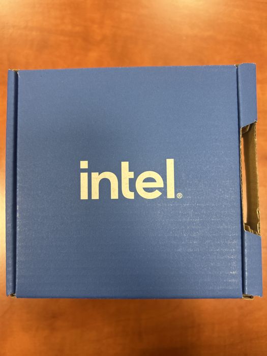 Intel i9 cooler NOWY