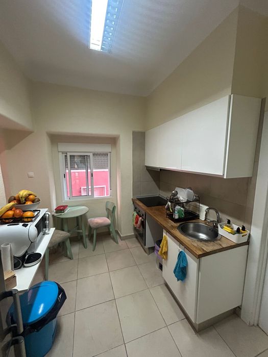 Quarto casal para arrendar em amadora a 5 minuto da estacao de comboios
