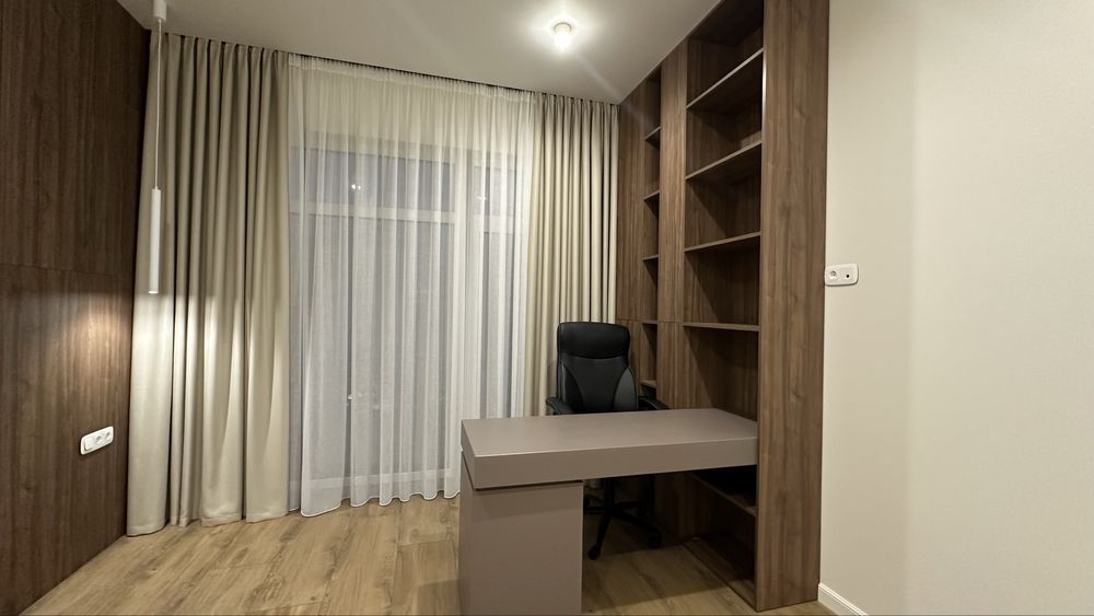 Шикарний будинок з власним бассейном. БЕЗ КОМІСІЇ