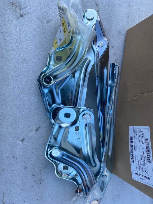 Zawias maski skoda scala