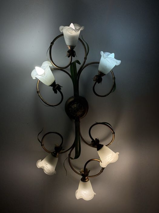 Світильник в ідеальному стані