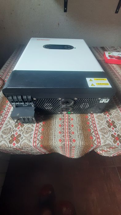 Гібридний інвертор SOROTEC