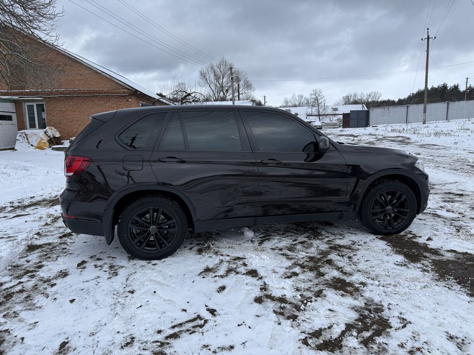 Продам чудовий автомобіль повністю обслужений