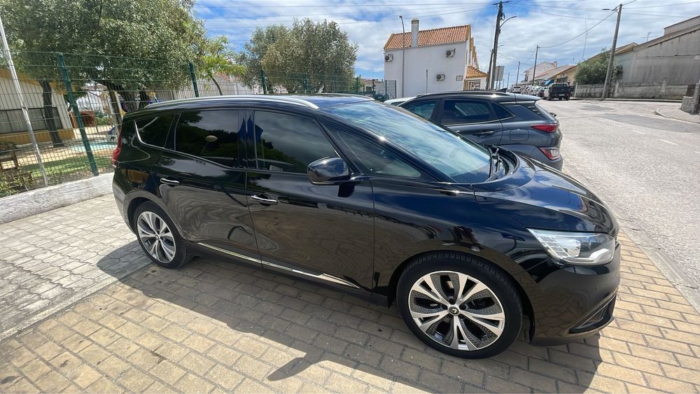 Renault grand scenic