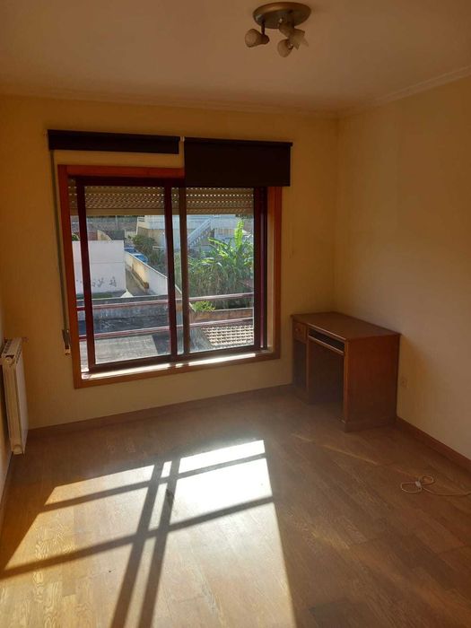 Arrendamento de apartamento T2+1 em Valadares