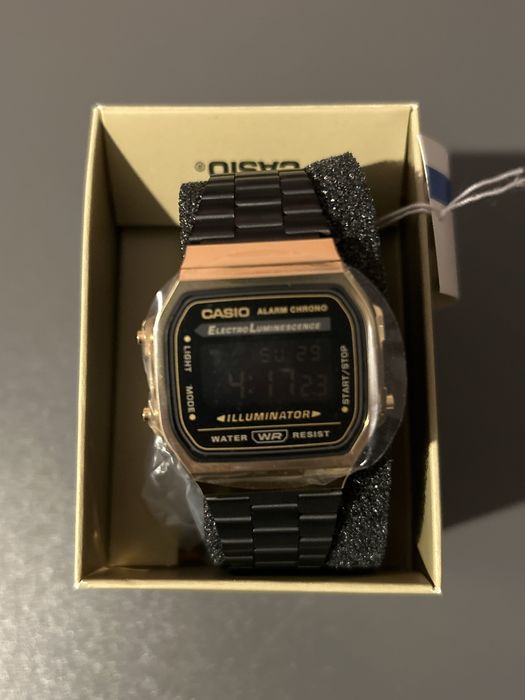 Zegarek Casio na pasku