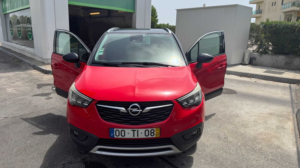 Opel Crossland X 1.2 T Ultimate Aut. | Teto Panorâmico