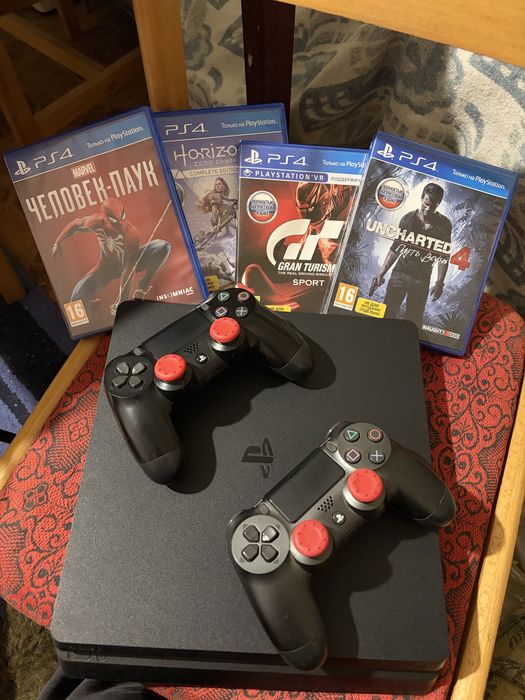 Sony Playstation 4 slim