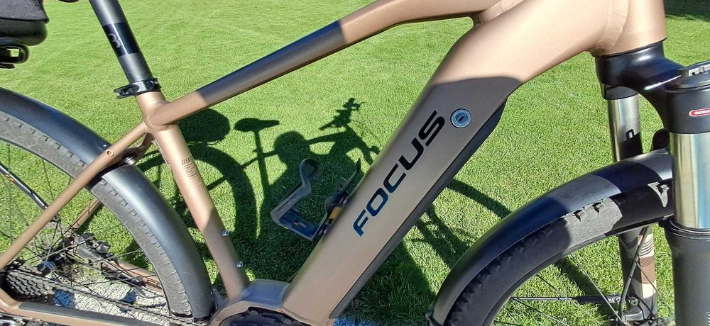 Rower elektryczny Focus w idealnym stanie