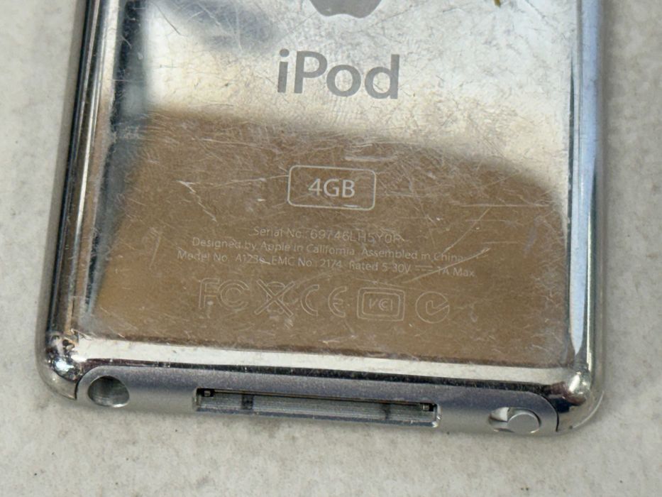 Apple iPod Nano 3rd 4GB A1236
