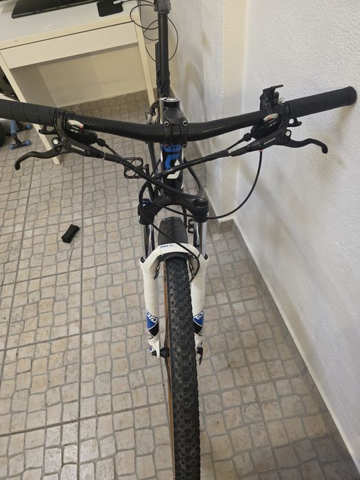 Bicicleta Scott scale team 29