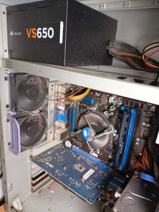 Desktop i7 4770 DDR3 8 RAM NVIDIA GT 630 Intel(R) 1 SSD 128 gb