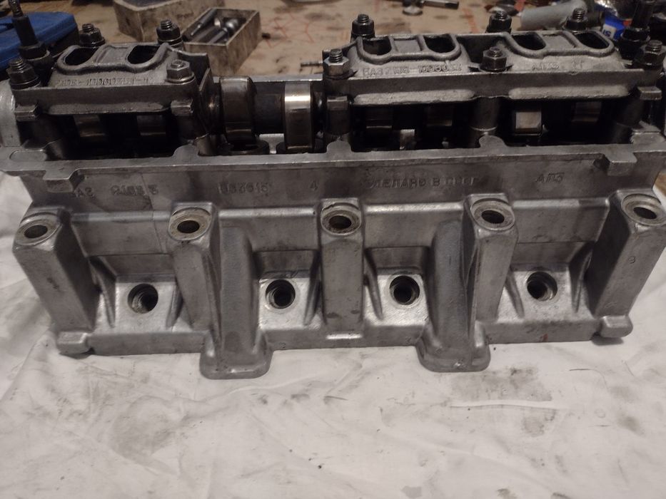 Головка блока цилиндров гбц двигателя ваз 21083. 2108 2109. 2110. 2115