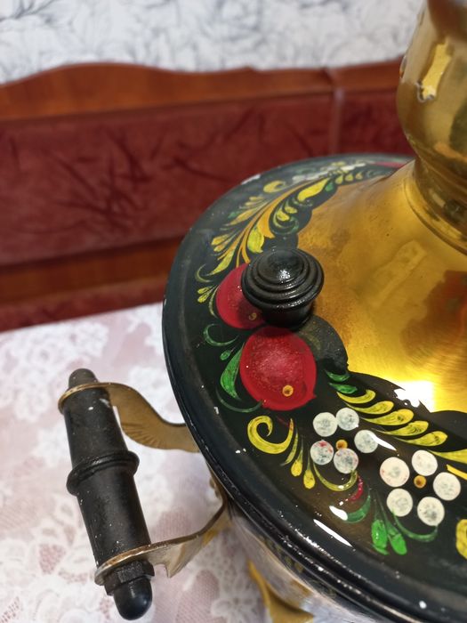 Електросамовар з петриківським розписом