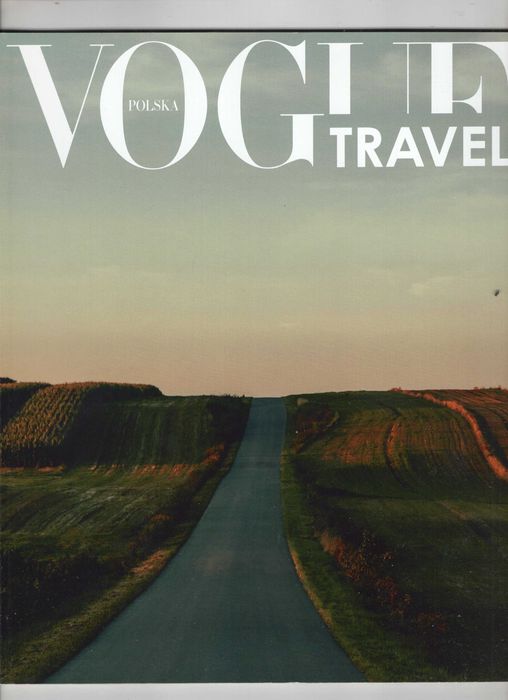 Vogue Poland Travel 2021 Vogue Polska POLAND 12/2021 - POLISH