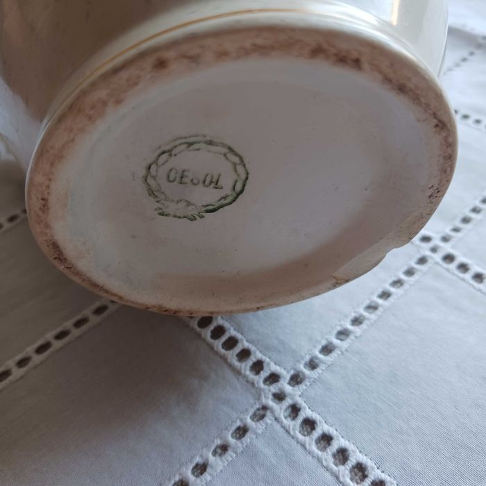 Peças de loiça da cesol e lusitânia