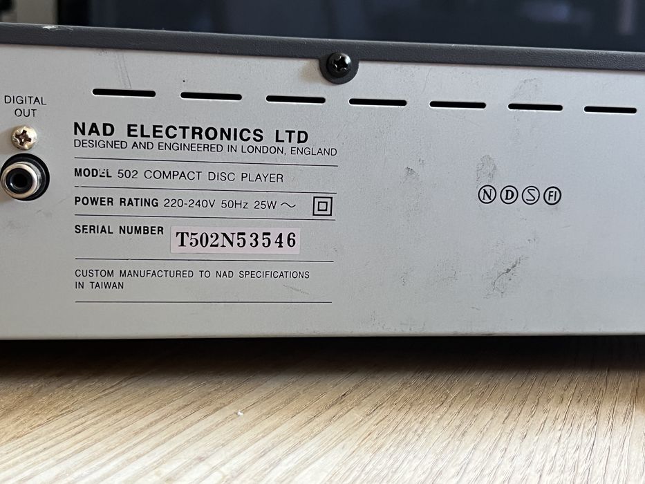 NAD Odtwarzacz CD nad502