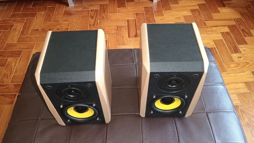 Colunas de som dynavox