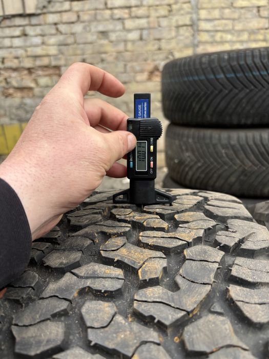 265/65 R17 BFGoodrich All-Terrain T/A