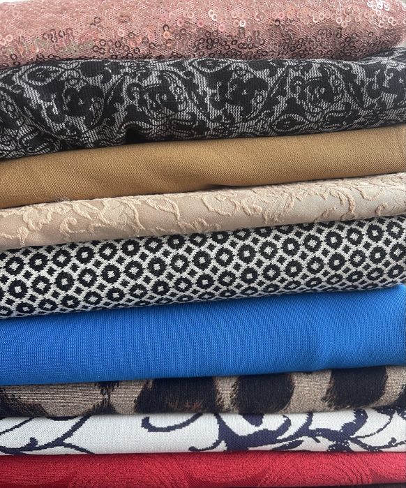 Отрезы тканей  ,лен ,джерси ,жаккард