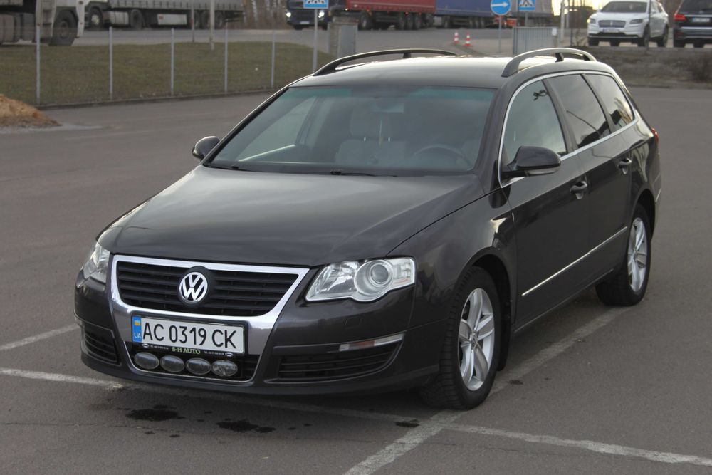 Продам автомобіль Volkswagen Passat B6