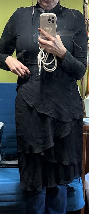 Saia folhos e renda preta Zara - super elegante (nova)