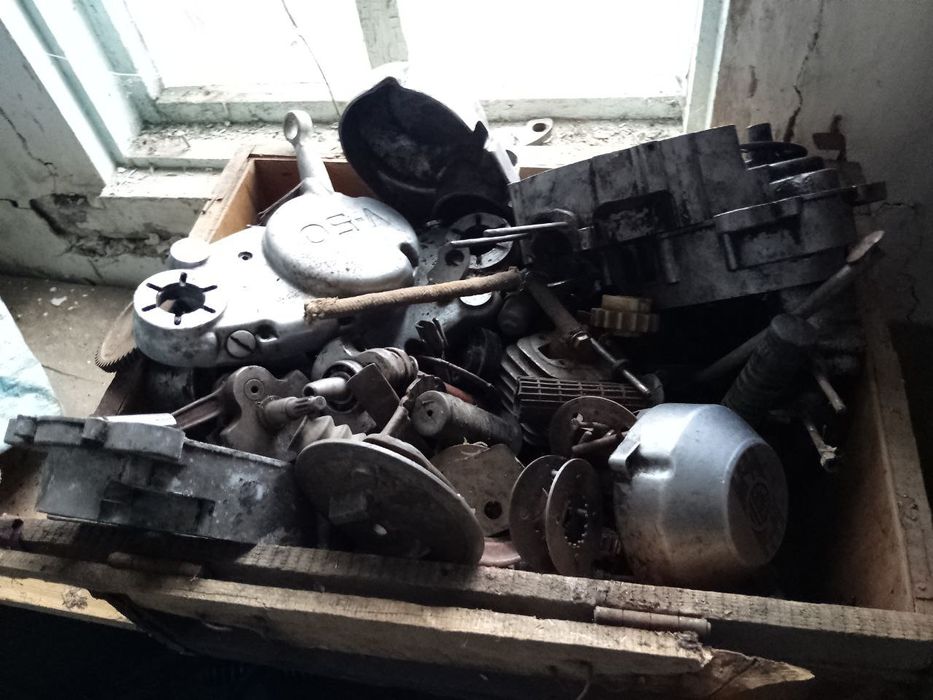 Продам запчастини до двигуна Карпати, Верховина.