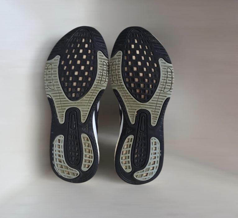 Кроссовки "Adidas Supernova+"