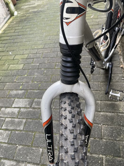 Cannondale f800sl transformada para Monster Gravel