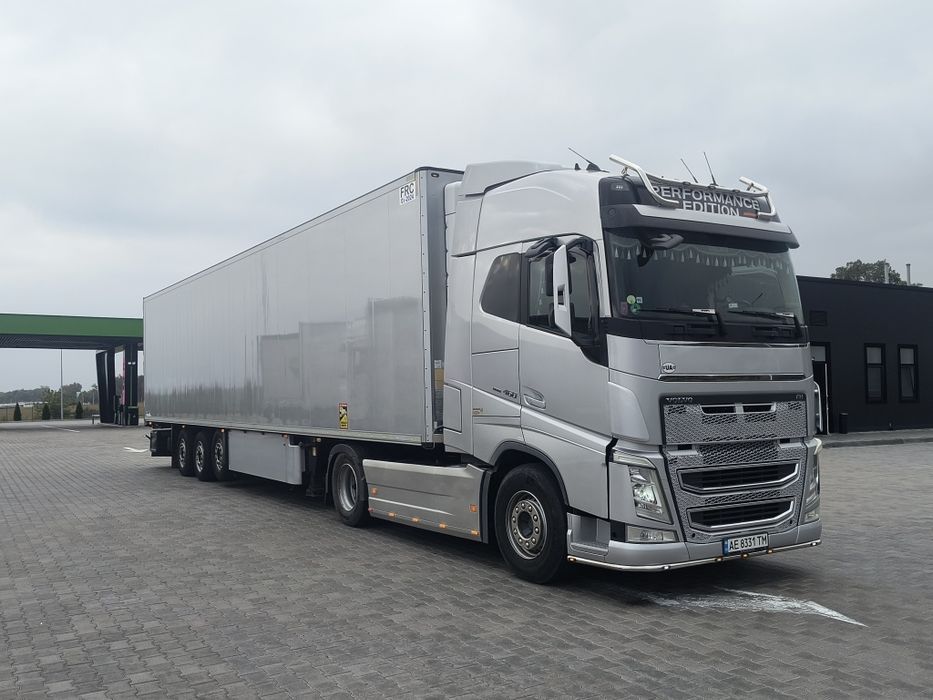 В продажу Volvo fh13