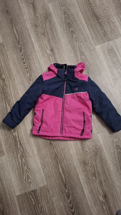 Зимова куртка на дівчинку