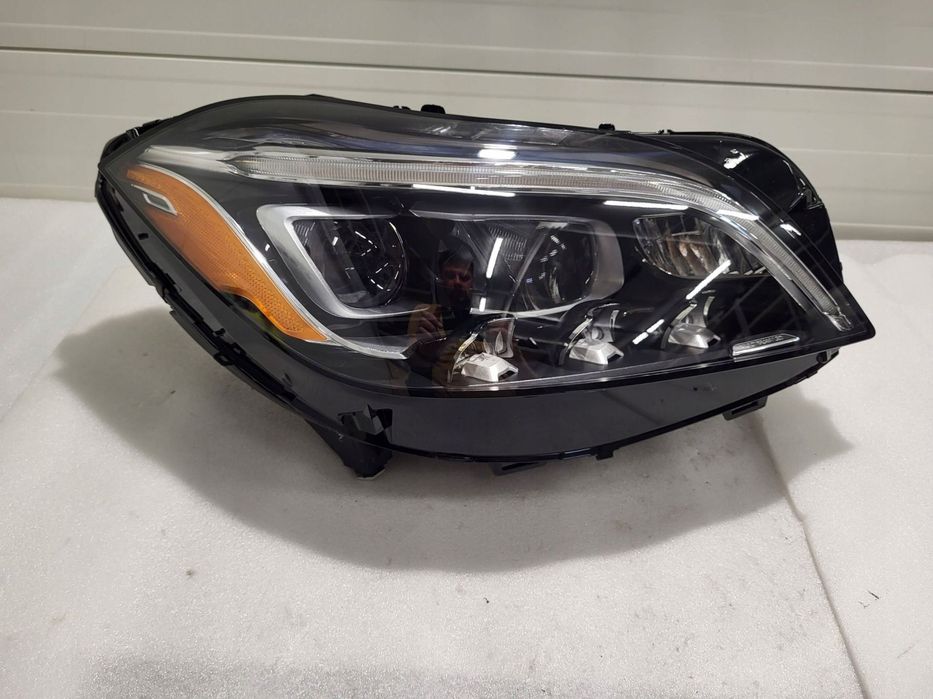 mercedes-benz cls w218 lift usa multibeam przód strona prawa a2188204459