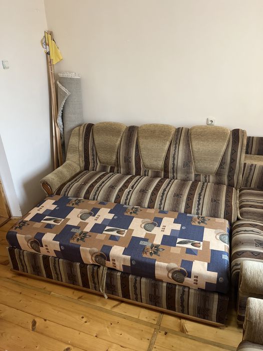 Диван із кріслом